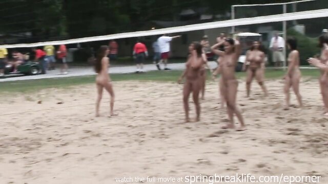 naked volleyball girls