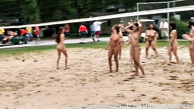 naked volleyball girls